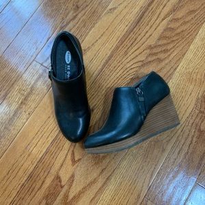 Dr. Scholls wedge booties
